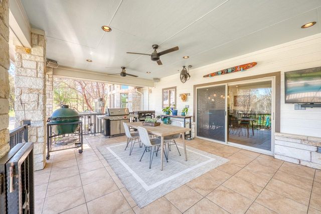 120 Sleepy Oaks DR, Kingsland, TX 78639