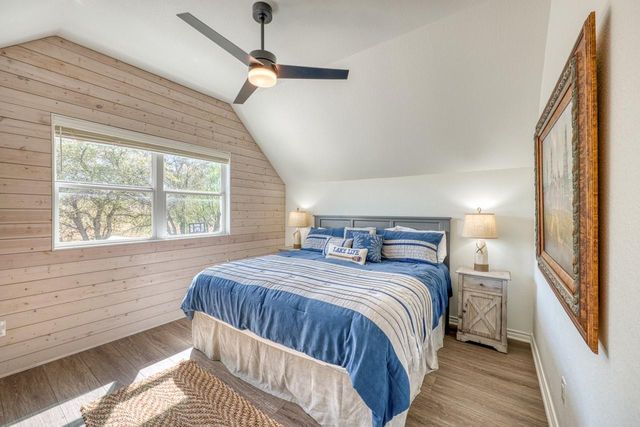 120 Sleepy Oaks DR, Kingsland, TX 78639