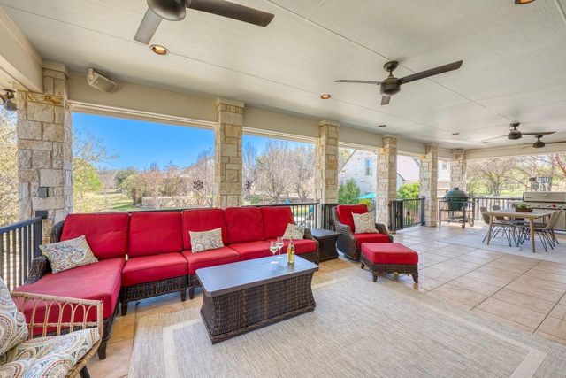 120 Sleepy Oaks DR, Kingsland, TX 78639