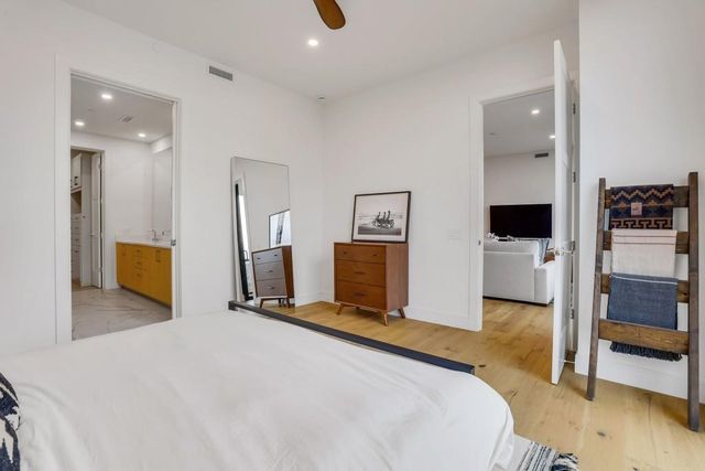 2425 Peachtree NE Road 803, Atlanta, GA 30305