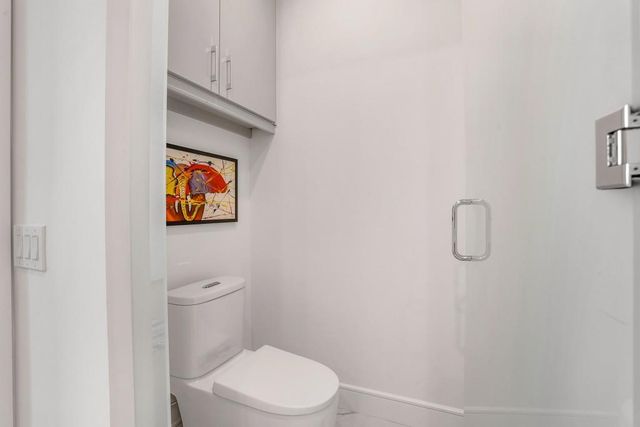 2425 Peachtree NE Road 803, Atlanta, GA 30305