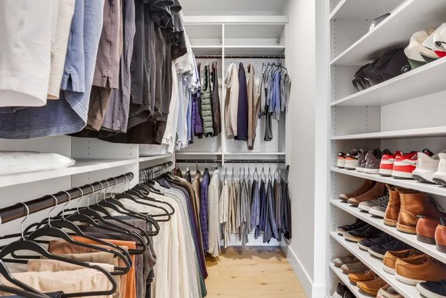 2425 Peachtree NE Road 803, Atlanta, GA 30305