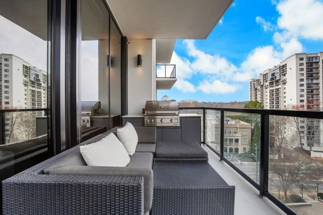 2425 Peachtree NE Road 803, Atlanta, GA 30305