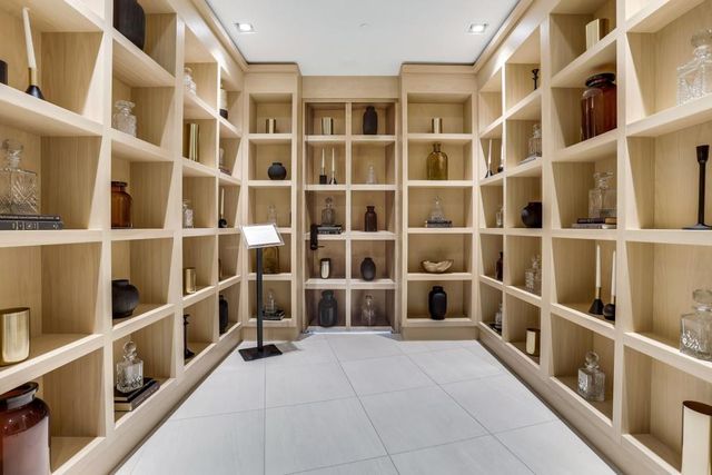 2425 Peachtree NE Road 803, Atlanta, GA 30305