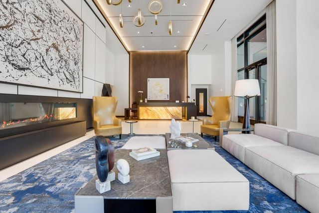 2425 Peachtree NE Road 803, Atlanta, GA 30305