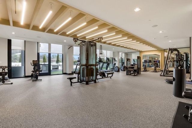 2425 Peachtree NE Road 803, Atlanta, GA 30305