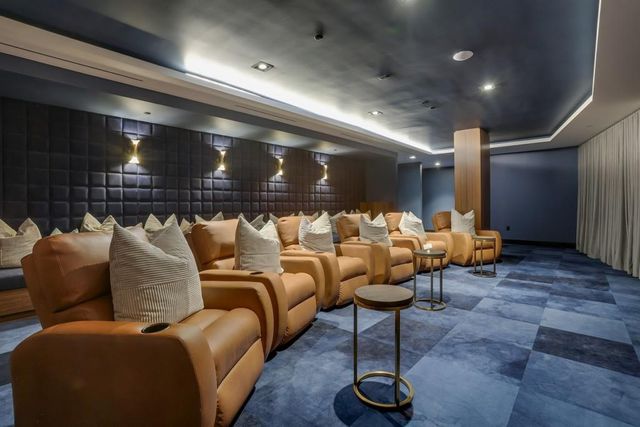 2425 Peachtree NE Road 803, Atlanta, GA 30305