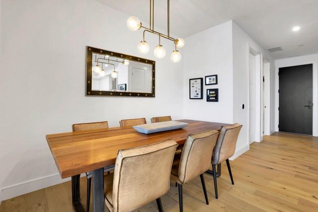 2425 Peachtree NE Road 803, Atlanta, GA 30305