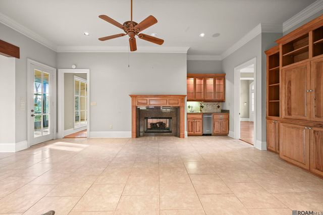 15131 Championship Dr, Baton Rouge, LA 70810