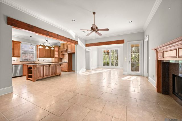 15131 Championship Dr, Baton Rouge, LA 70810