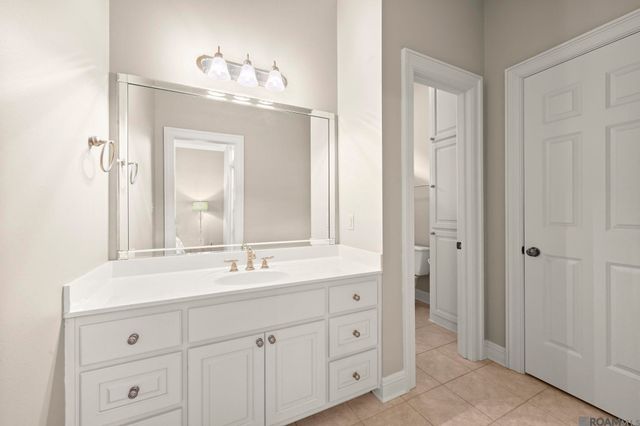 15131 Championship Dr, Baton Rouge, LA 70810