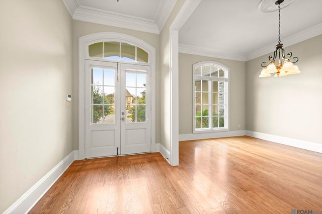 15131 Championship Dr, Baton Rouge, LA 70810