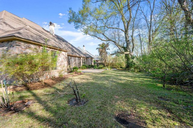 15131 Championship Dr, Baton Rouge, LA 70810