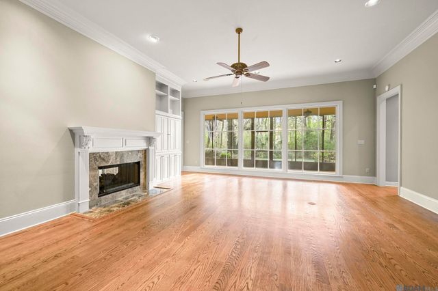 15131 Championship Dr, Baton Rouge, LA 70810