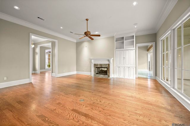 15131 Championship Dr, Baton Rouge, LA 70810