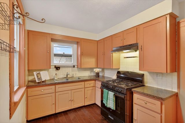 1658 Federal Avenue, Wyoming, MI 49509