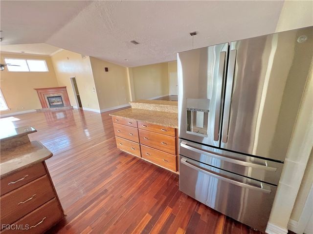 1403 SW 52nd TER, Cape Coral, FL 33914