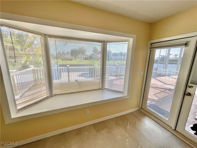 1403 SW 52nd TER, Cape Coral, FL 33914