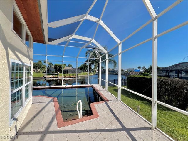 1403 SW 52nd TER, Cape Coral, FL 33914