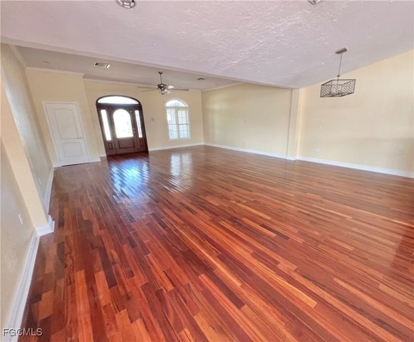 1403 SW 52nd TER, Cape Coral, FL 33914