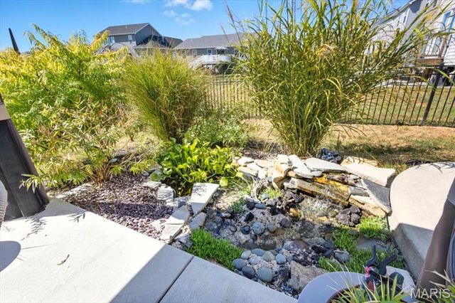 513 Palisades Drive, St Charles, MO 63301