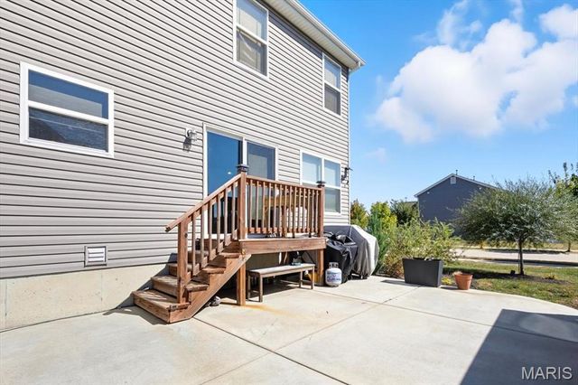 513 Palisades Drive, St Charles, MO 63301