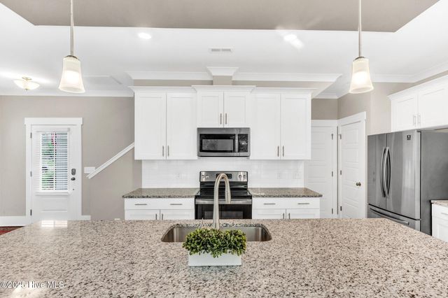 753 Cypress Village Place, Wilmington, NC 28412