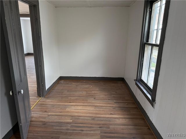 31 Earl Place, Buffalo, NY 14211