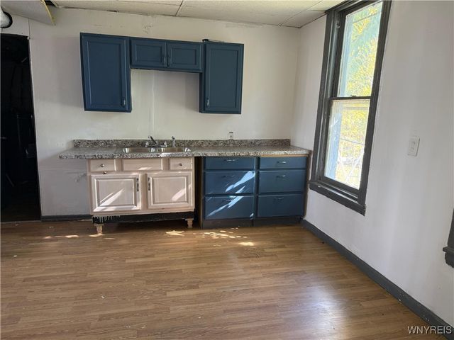 31 Earl Place, Buffalo, NY 14211