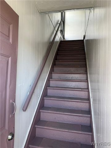 31 Earl Place, Buffalo, NY 14211