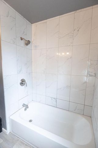 5620 W Thurston AVENUE, Milwaukee, WI 53218