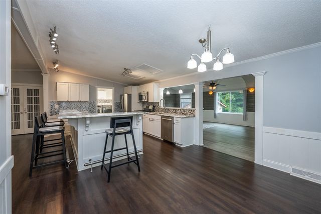 64852 32nd Street, Lawton, MI 49065