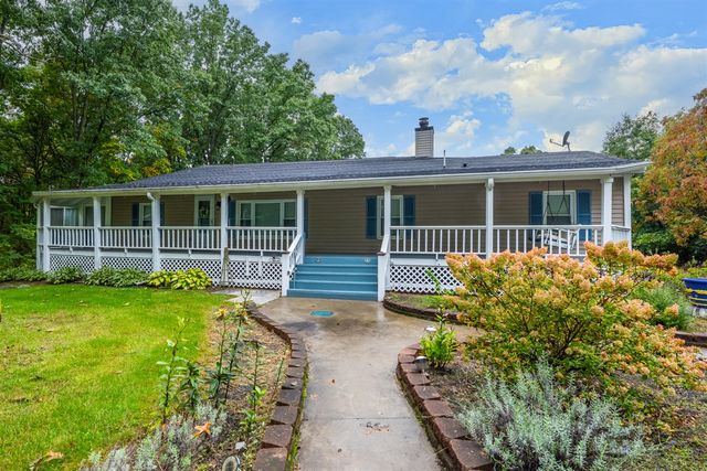 64852 32nd Street, Lawton, MI 49065