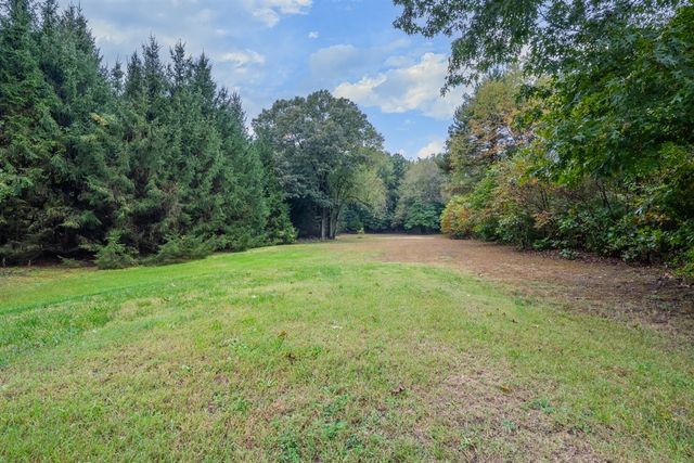 64852 32nd Street, Lawton, MI 49065