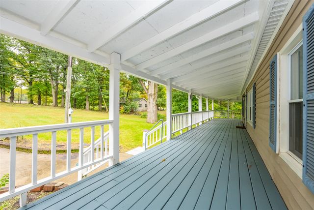 64852 32nd Street, Lawton, MI 49065