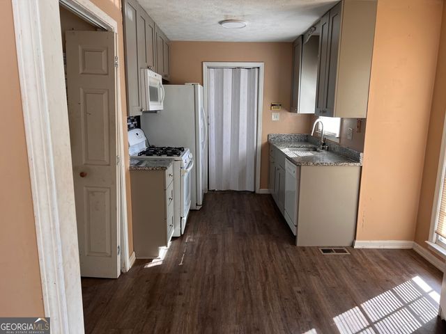 1138 Spring Creek Circle, Griffin, GA 30223