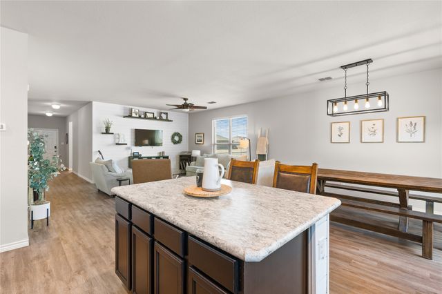 1061 Stanridge Lane, Van Alstyne, TX 75495