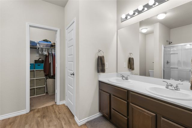 1061 Stanridge Lane, Van Alstyne, TX 75495