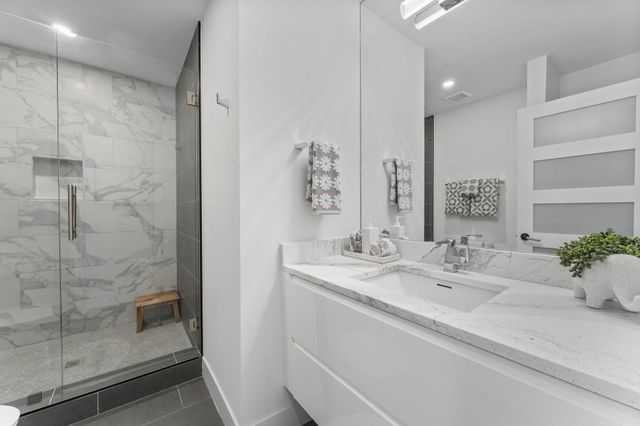 2746 Emerald Drive, Jonesboro, GA 30236