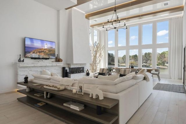 2746 Emerald Drive, Jonesboro, GA 30236