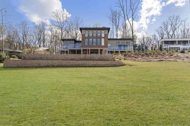 2746 Emerald Drive, Jonesboro, GA 30236