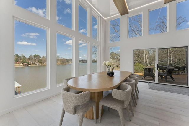 2746 Emerald Drive, Jonesboro, GA 30236