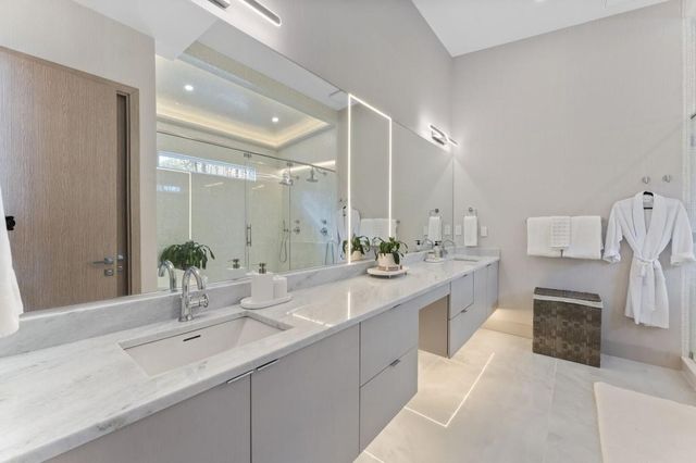 2746 Emerald Drive, Jonesboro, GA 30236