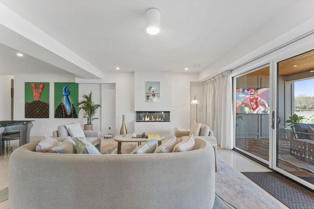 2746 Emerald Drive, Jonesboro, GA 30236