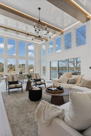 2746 Emerald Drive, Jonesboro, GA 30236