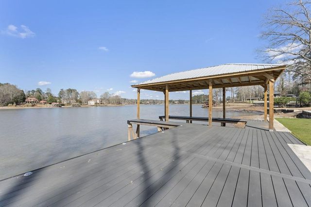 2746 Emerald Drive, Jonesboro, GA 30236