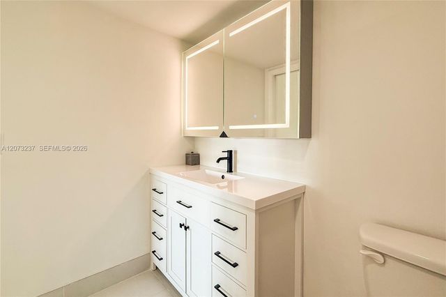 382 Wellington K 382, West Palm Beach, FL 33417
