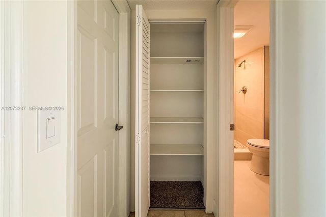 382 Wellington K 382, West Palm Beach, FL 33417