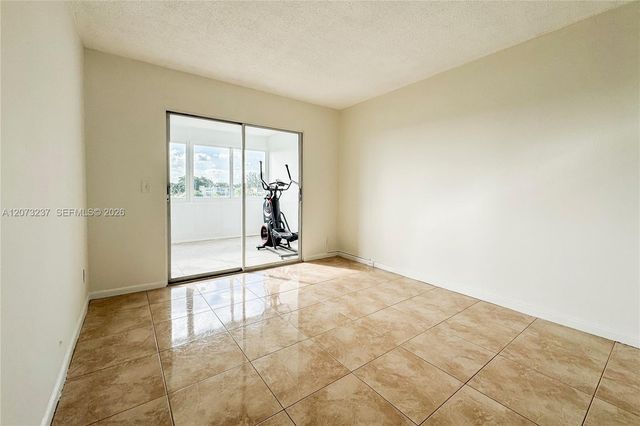 382 Wellington K 382, West Palm Beach, FL 33417