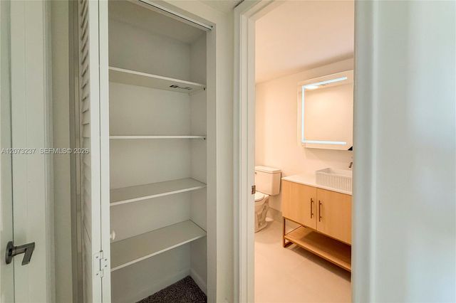 382 Wellington K 382, West Palm Beach, FL 33417